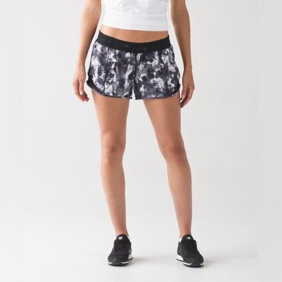 Lululemon Hotty Hot Short Mini Obscured Black Dusty Mauve Size 10 - Picture 1 of 8